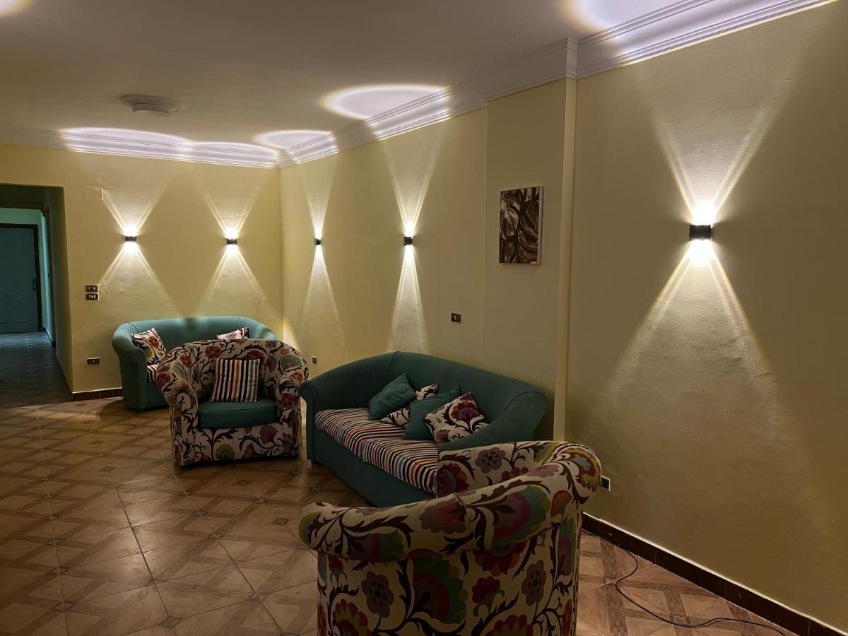 Apartment 2 Bedroom With Private Entrance