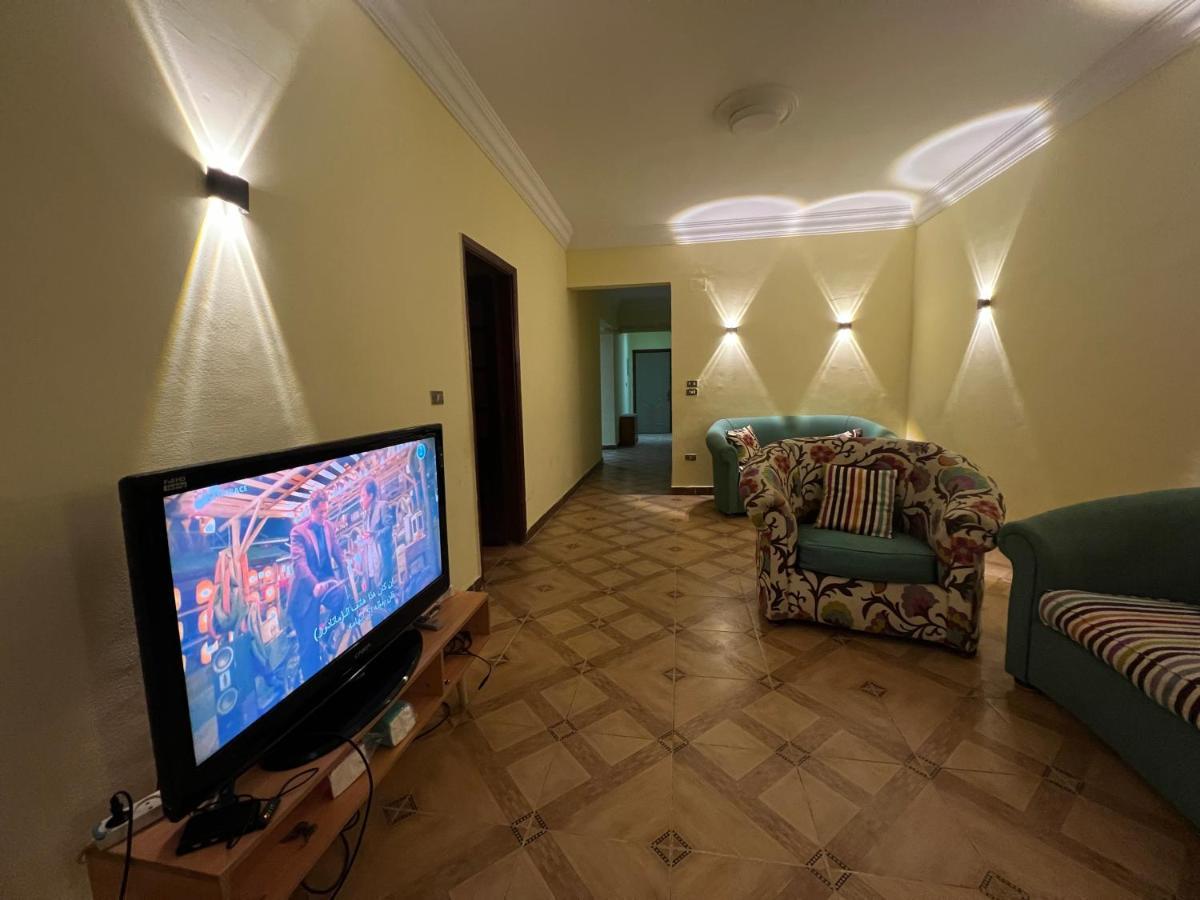 2 Bedroom With Private Entrance Apartment Cairo
