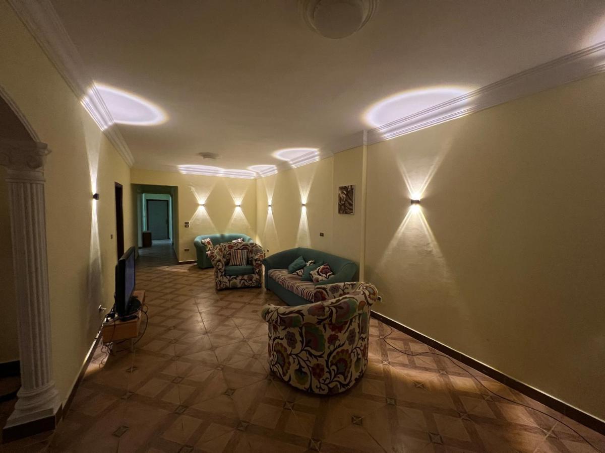 2 Bedroom With Private Entrance Apartment